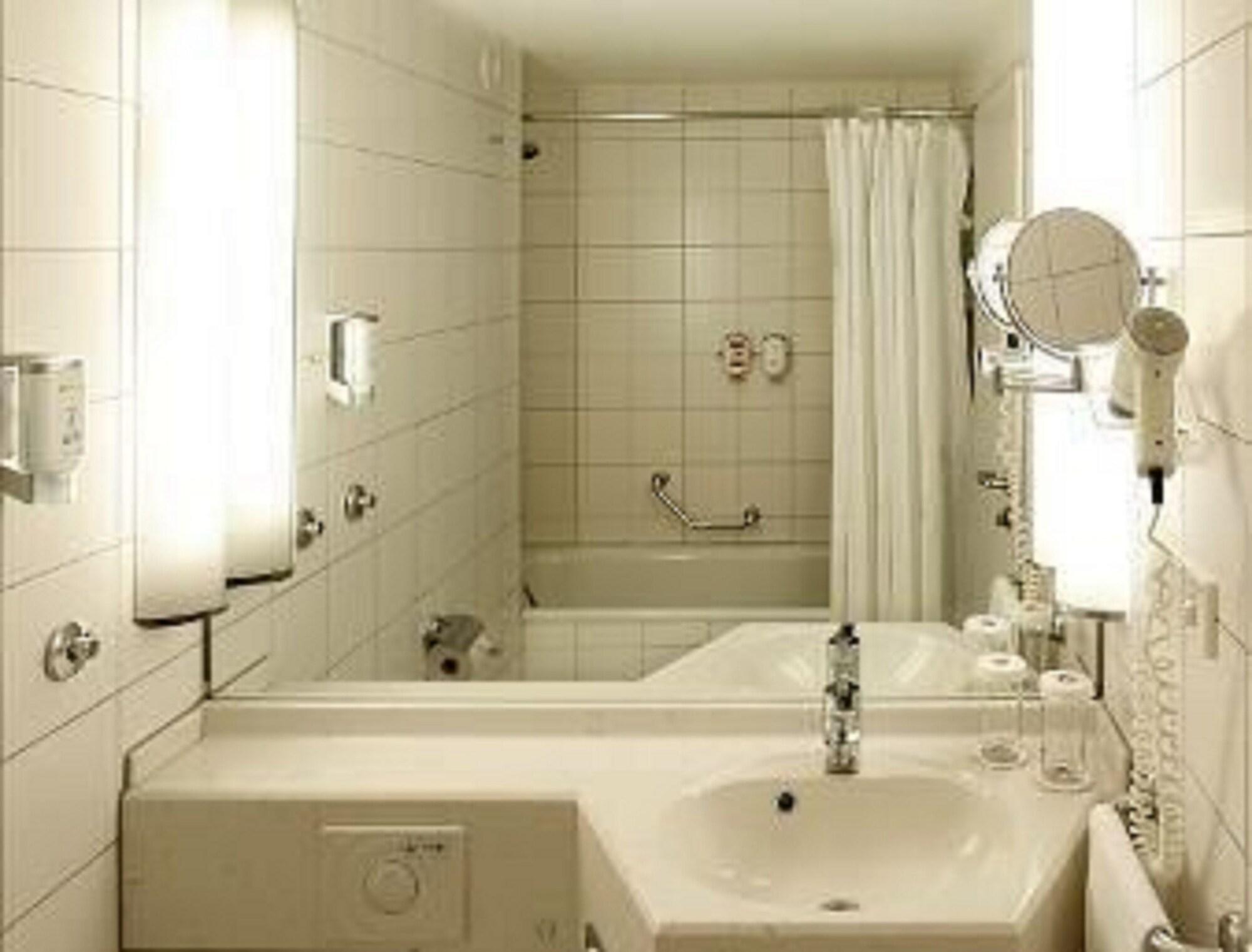 H+ Hotel Leipzig Dış mekan fotoğraf